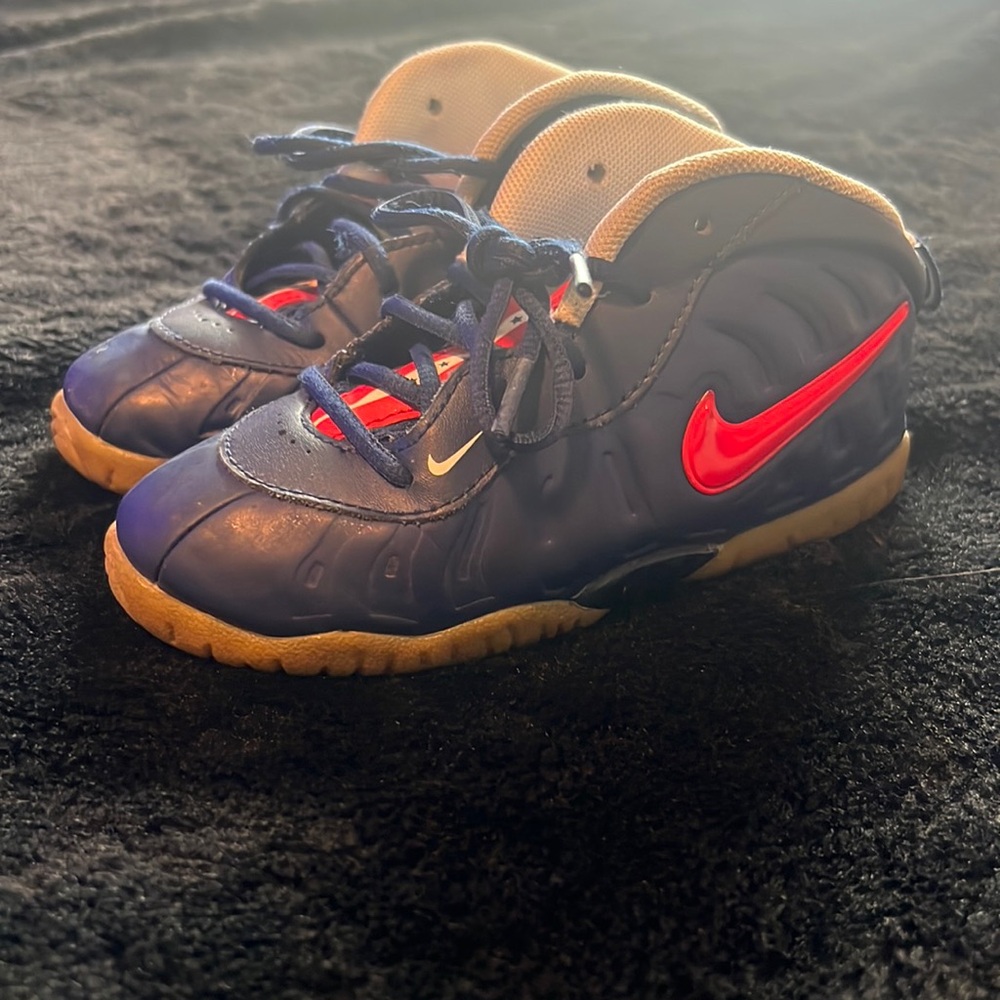 10c blue foamposite